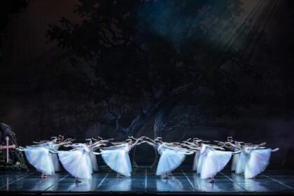 Giselle_Le-Villi_Corpo-di-Ballo-del-Teatro-dellOpera-di-Roma_ph-Fabrizio-Sansoni-Opera-di-Roma-2022_0081