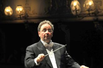 Orchestra Fiorentina, omaggio a Morricone nel secolare Chiostro Grande di Santa Maria Novella, a Firenze  