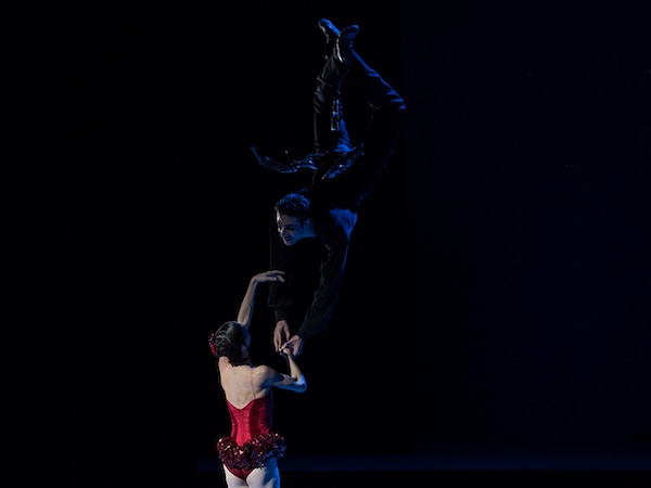 l-pipistrello_Rebecca-Bianchi-Bella-Michele-Satriano-Johann-©-Yasuko-Kageyama-Teatro-dellOpera-di-Roma-2016-17